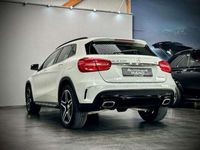 gebraucht Mercedes GLA220 GLA220d*4Matic*AMG-Line*Bi-Xenon*Panorama*