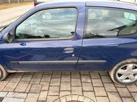 Gebraucht Renault Clio II 75 PS (55 kW) 2003 Blau Kleinwagen