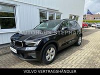 Gebraucht Volvo XC40 129 PS (94 kW) 2023 Onyx black metallic SUV