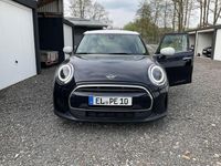 Gebraucht Mini Cooper Classic 136 PS (100 kW) 2023 Schwarz Kleinwagen
