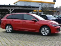 Neu VW Golf VIII Edition 116 PS (85 kW) 2026 Kings red metallic Kombi