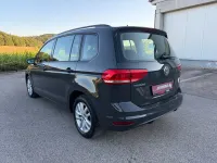 Gebraucht VW Touran Comfortline 116 PS (85 kW) 2019 Grau Van / Kleinbus
