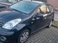 Gebraucht Nissan Pixo 65 PS (47 kW) 2009 Schwarz Kleinwagen