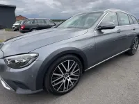 Gebraucht Mercedes E220 All-Terrain 200 PS (147 kW) 2022 Selenitgrau Kombi