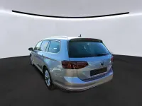 Gebraucht VW Passat Elegance 150 PS (110 kW) 2023 Silber Kombi