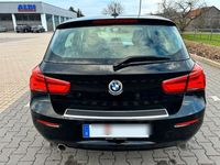 gebraucht BMW 118 1er EZ 8/2018 77.000 km schwarz 5 Türen Schaltwagen
