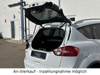 Gebraucht Ford Kuga Champions Edition 140 PS (102 kW) 2012 Frozen white SUV
