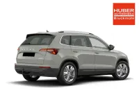 Neu Skoda Karoq Ambiente 150 PS (110 kW) 2026 [m3m3] stahl grau SUV