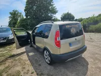 Gebraucht Skoda Roomster 105 PS (77 kW) 2011 Gold Van / Kleinbus