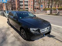 Usado Mercedes E220 Avantgarde 194 CV (142 kW) 2018 Negro Familiar