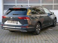 Gebraucht VW Golf VIII Move 125 PS (91 kW) 2023 Grau Kombi