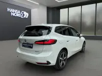 Gebraucht BMW 220 Active Tourer Sport Line 170 PS (125 kW) 2023 Weiß Van / Kleinbus