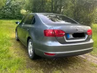 Używany VW Jetta 105 KM (77 kW) 2011 Szary Sedan/Limuzyna