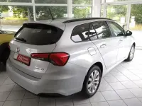 Gebraucht Fiat Tipo Easy 120 PS (88 kW) 2016 Silber Kombi