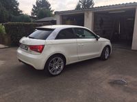 Gebraucht Audi A1 Ambition 122 PS (89 kW) 2011 Weiß metallic Kleinwagen