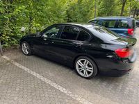 Używany BMW 320 184 KM (135 kW) 2014 Czarny Sedan/Limuzyna