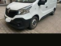 Gebraucht Renault Trafic Basis 121 PS (88 kW) 2018 Weiß Van / Kleinbus