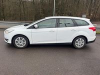 Gebraucht Ford Focus 125 PS (91 kW) 2016 Weiß Kombi