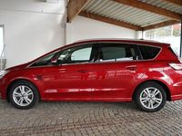 Gebraucht Ford S-MAX Titanium 190 PS (139 kW) 2020 Rot Van / Kleinbus
