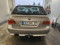 Gebraucht BMW 525 192 PS (141 kW) 2005 Silber Kombi