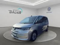 Gebraucht VW Multivan Life 150 PS (110 kW) 2024 Silber Van / Kleinbus