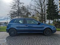 gebraucht Fiat Brava 1,4 16 V Zahnriehmen neu.