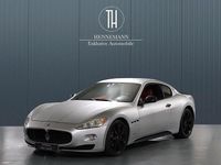 Gebraucht Maserati Granturismo 441 PS (324 kW) 2011 Silber metallic Coupé