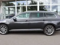 Gebraucht VW Passat Elegance 150 PS (110 kW) 2023 Mangangrau metallic Kombi
