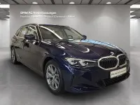 Gebraucht BMW 320 Sport Line 190 PS (139 kW) 2023 Blau Limousine
