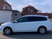 Gebraucht Ford Focus 107 PS (78 kW) 2009 Weiß Kombi