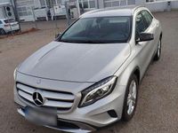 Gebraucht Mercedes GLA220 Style 177 PS (130 kW) 2016 Grau SUV