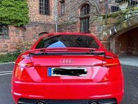 Gebraucht Audi TT Ambiente 230 PS (169 kW) 2016 Rot Coupé
