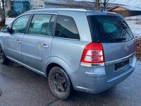 Gebraucht Opel Zafira Edition 140 PS (102 kW) 2008 Silber Van / Kleinbus