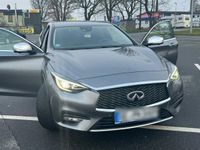 gebraucht Infiniti Q30 2.2d DCT AWD City Black Edition City Bla..