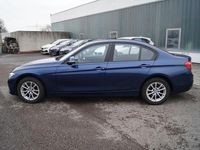 Gebraucht BMW 318 150 PS (110 kW) 2016 Blau Limousine