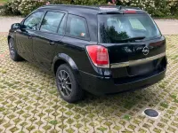 Gebraucht Opel Astra 90 PS (66 kW) 2007 Schwarz Kombi