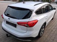Gebraucht Ford Focus Active 125 PS (91 kW) 2019 Weiß Kombi