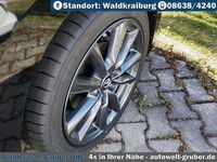 Neu Mazda 3 Exclusive 140 PS (102 kW) 2026 Jet black Limousine