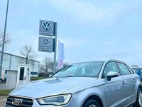 Gebraucht Audi A3 Attraction 110 PS (80 kW) 2015 Silber Limousine