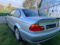 Gebraucht BMW 318 143 PS (105 kW) 2003 Titansilber metallic Coupé
