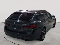 Gebraucht BMW 530e M Sport 184 PS (135 kW) 2023 Sophistograu brillanteffekt metallic Kombi