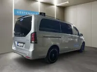 Gebraucht Mercedes V300 AMG 237 PS (174 kW) 2026 Silber Van / Kleinbus