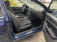 Usata Ford Focus Sport 101 CV (74 kW) 2005 Blu Berlina