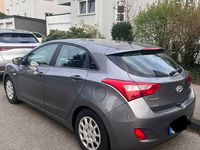Gebraucht Hyundai i30 Classic 99 PS (72 kW) 2013 Grau Limousine