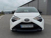 Gebraucht Toyota Aygo 72 PS (52 kW) 2020 Weiß Kleinwagen