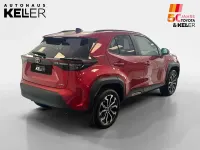 Neu Toyota Yaris Cross 131 PS (96 kW) 2026 Karminarot SUV