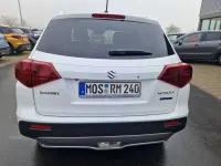 Gebraucht Suzuki Vitara Comfort 116 PS (85 kW) 2023 Cool white pearl SUV
