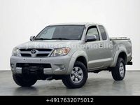 Gebraucht Toyota HiLux 102 PS (75 kW) 2005 Silber Pickup