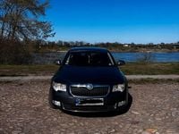 Gebraucht Skoda Superb 128 PS (94 kW) 2011 Grau Limousine