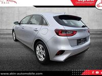 Gebraucht Kia Ceed 120 PS (88 kW) 2023 Silber Kleinwagen